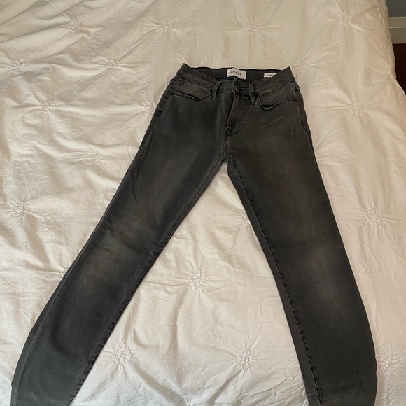 Frame Denim Denim - ❗️MASSIVE SALE❗️ Frame Denim Gray Skinny Jeans Classic Style